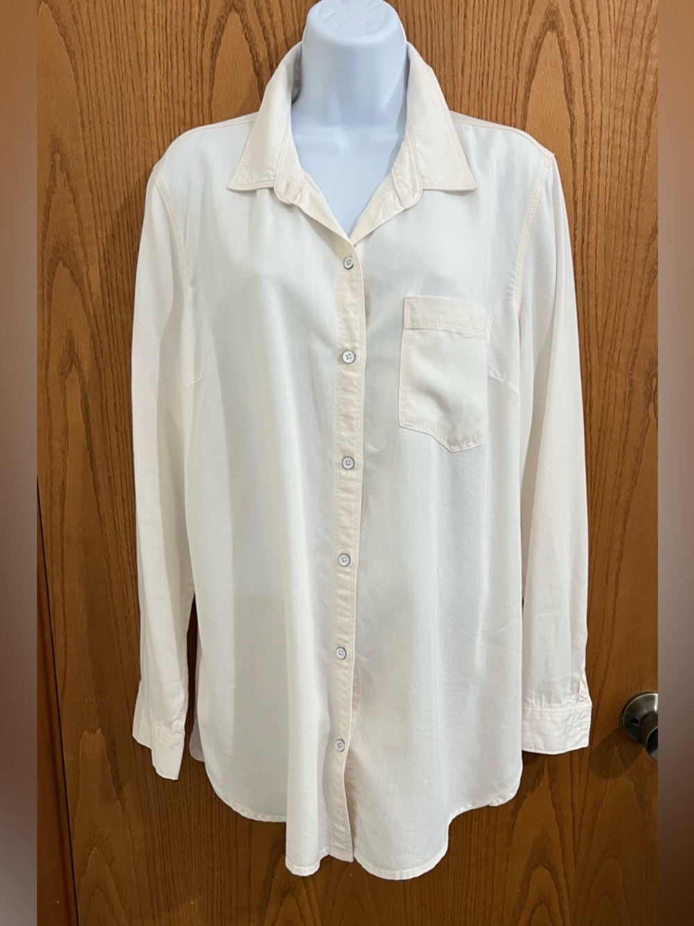 Old Navy Classic Cream Button-Up Shirt in Lovely Tencel Fabric